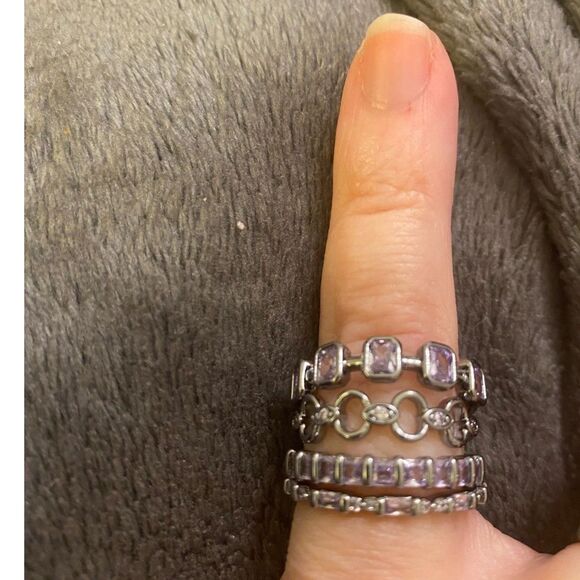 Bomb Party Luxe Bands Ring Stack – Size 7 – Lavender Topaz CZ – Hematite Plated - Picture 5 of 5